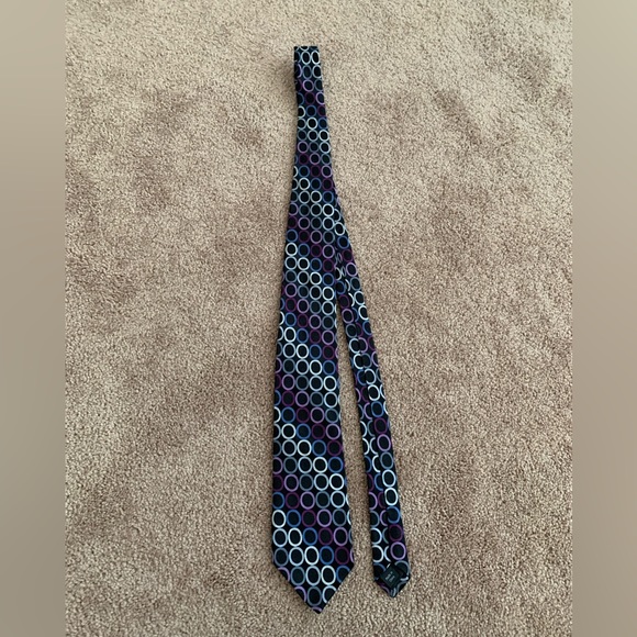 Men’s Michael Kors Silk Tie - Picture 2 of 3